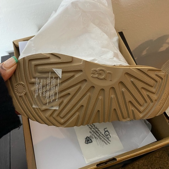 Ugg Classic 2 Glitter leopard Comfort Winter Boots - Girls sz3 - Picture 6 of 9